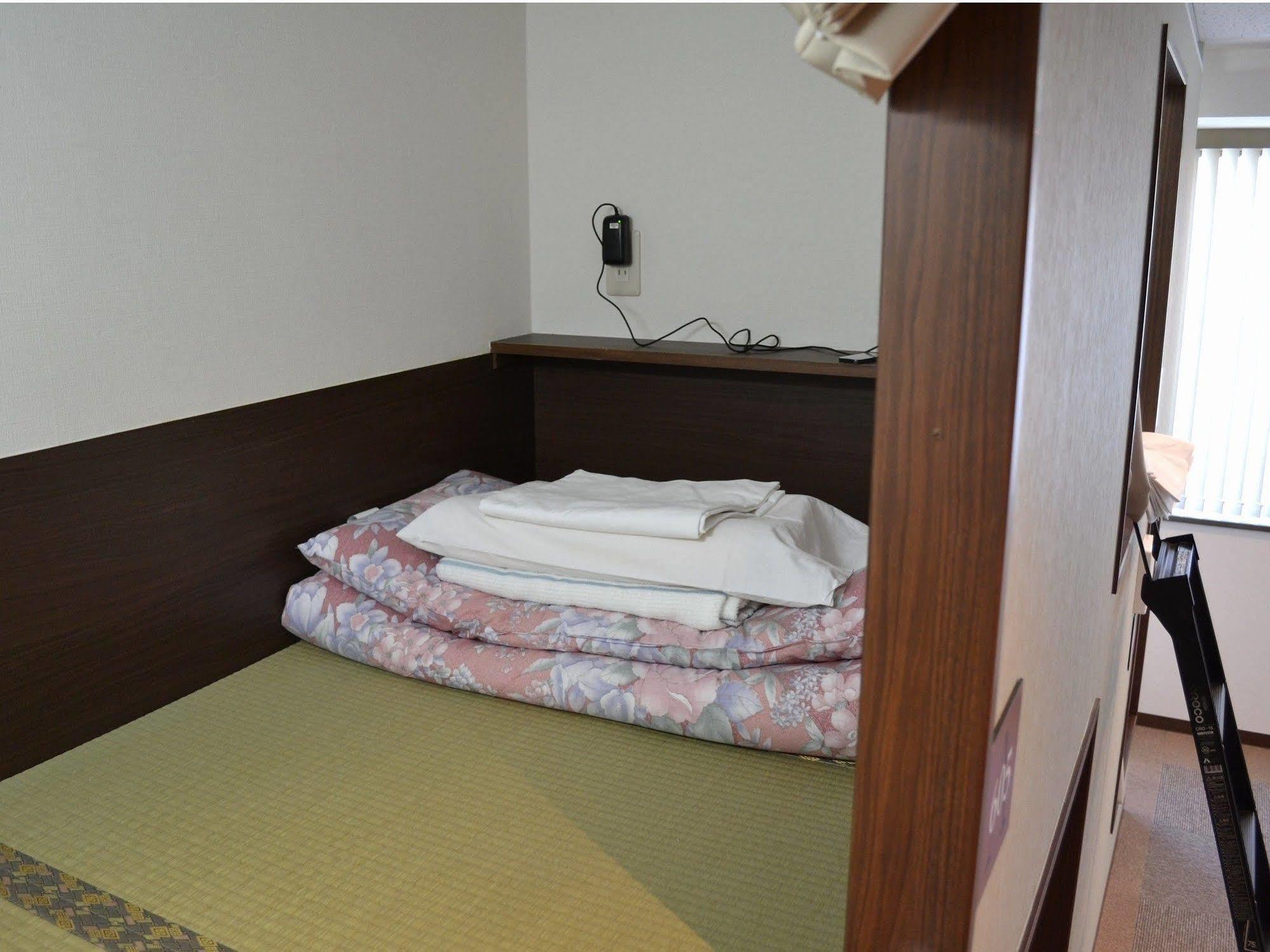 1 Night 1980 Hostel Tokyo Asakusa Simple Stay Luaran gambar